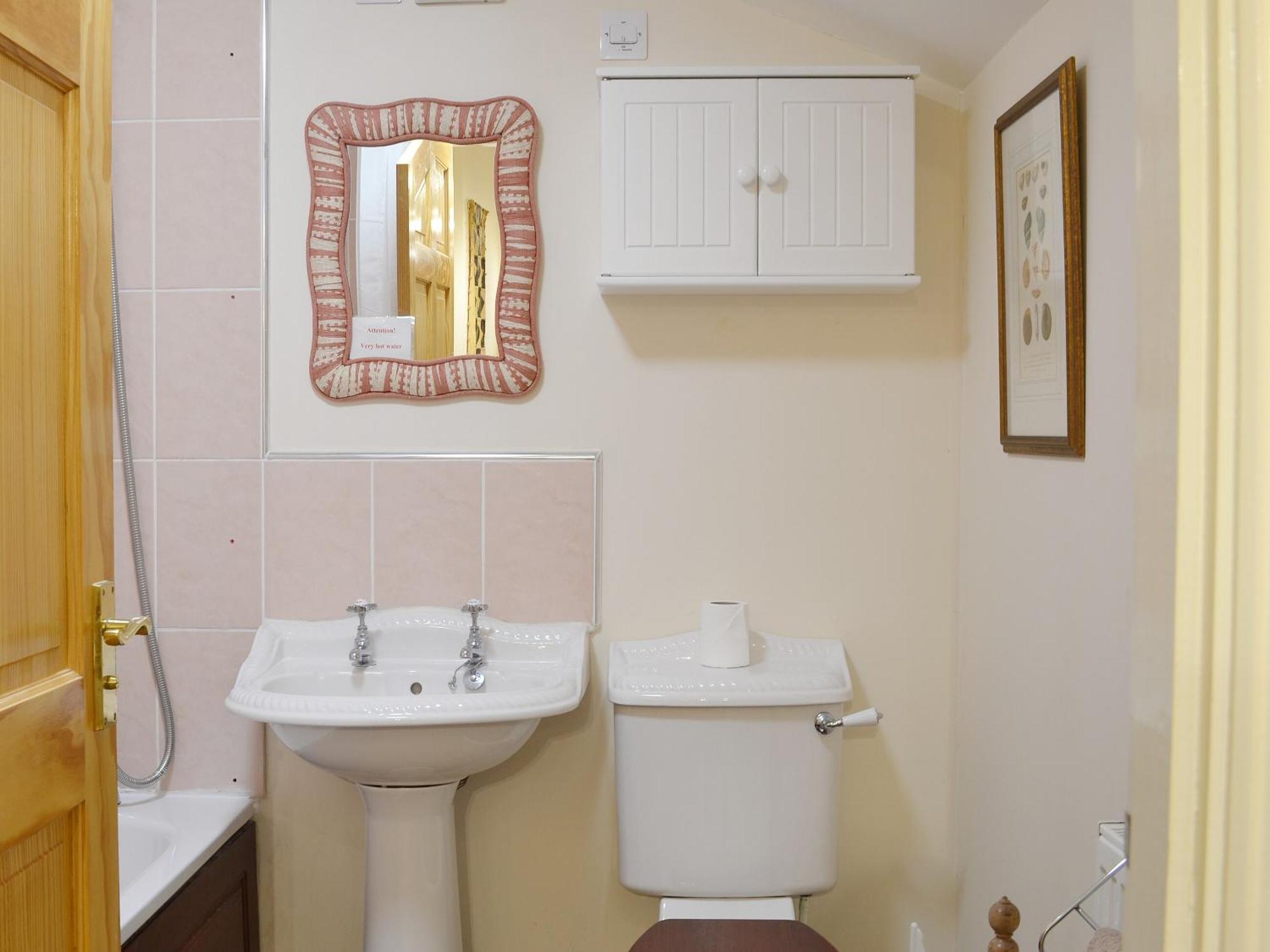Duffs Lodge - Beaufort Estate Belladrum エクステリア 写真