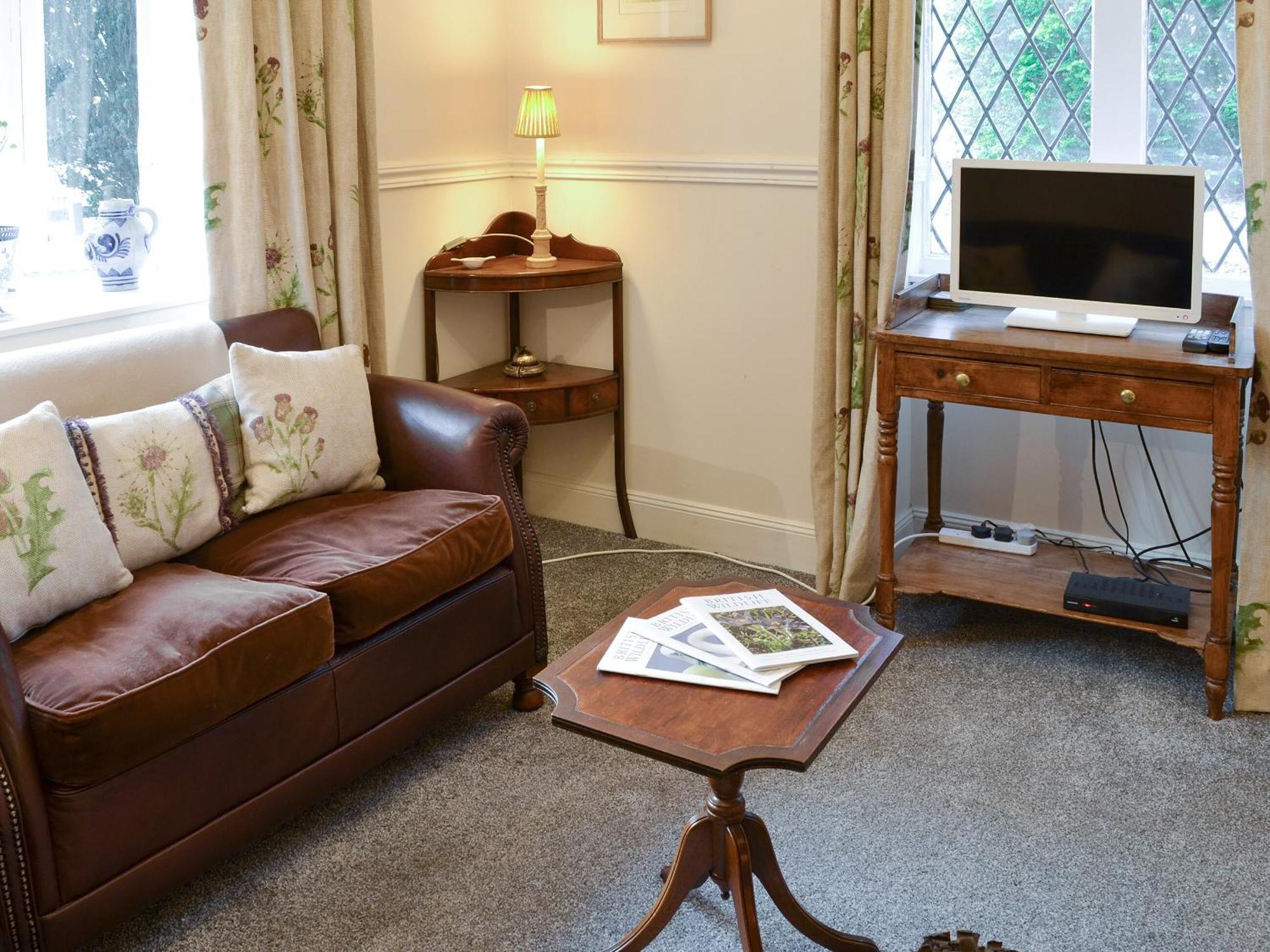 Duffs Lodge - Beaufort Estate Belladrum エクステリア 写真